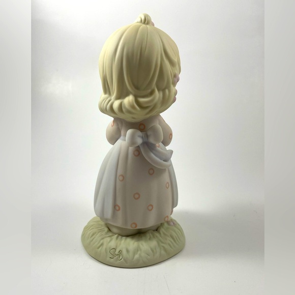 Precious Moments - Picture 3 of 6